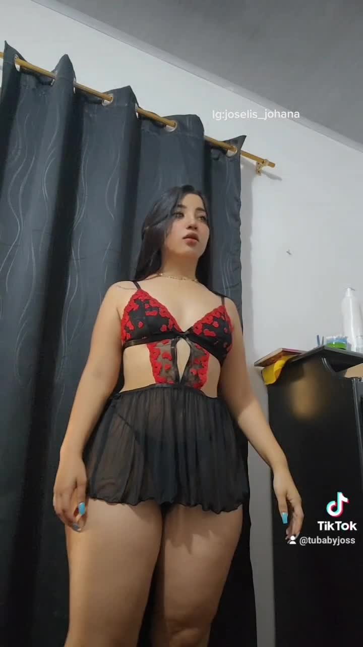 Culoncita wow - Porn Videos & Photos - EroMe