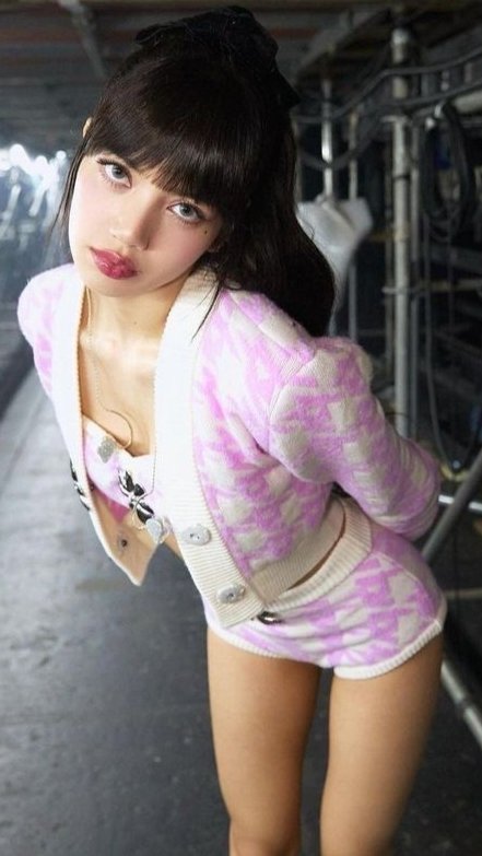 Lisa Blackpink S2 #3IZhAtnL