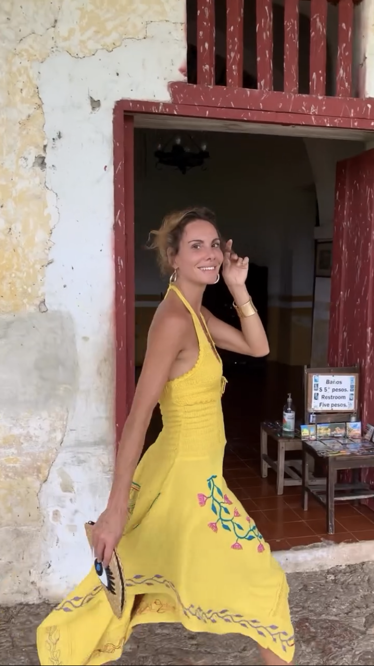 Casual and hot #GO9RbIoE
