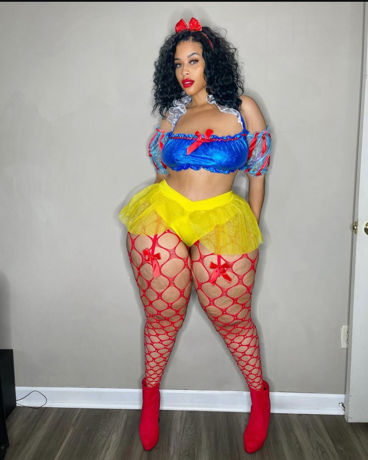 Jasminegunn91 #EVPoVX4M