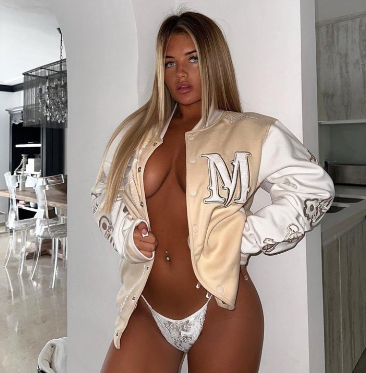 Hot as Fuck Tanned Pawg Baddie Goddess gets Cocked π―π₯π₯π³π³βππ¦π¦ #mk3ZbogK