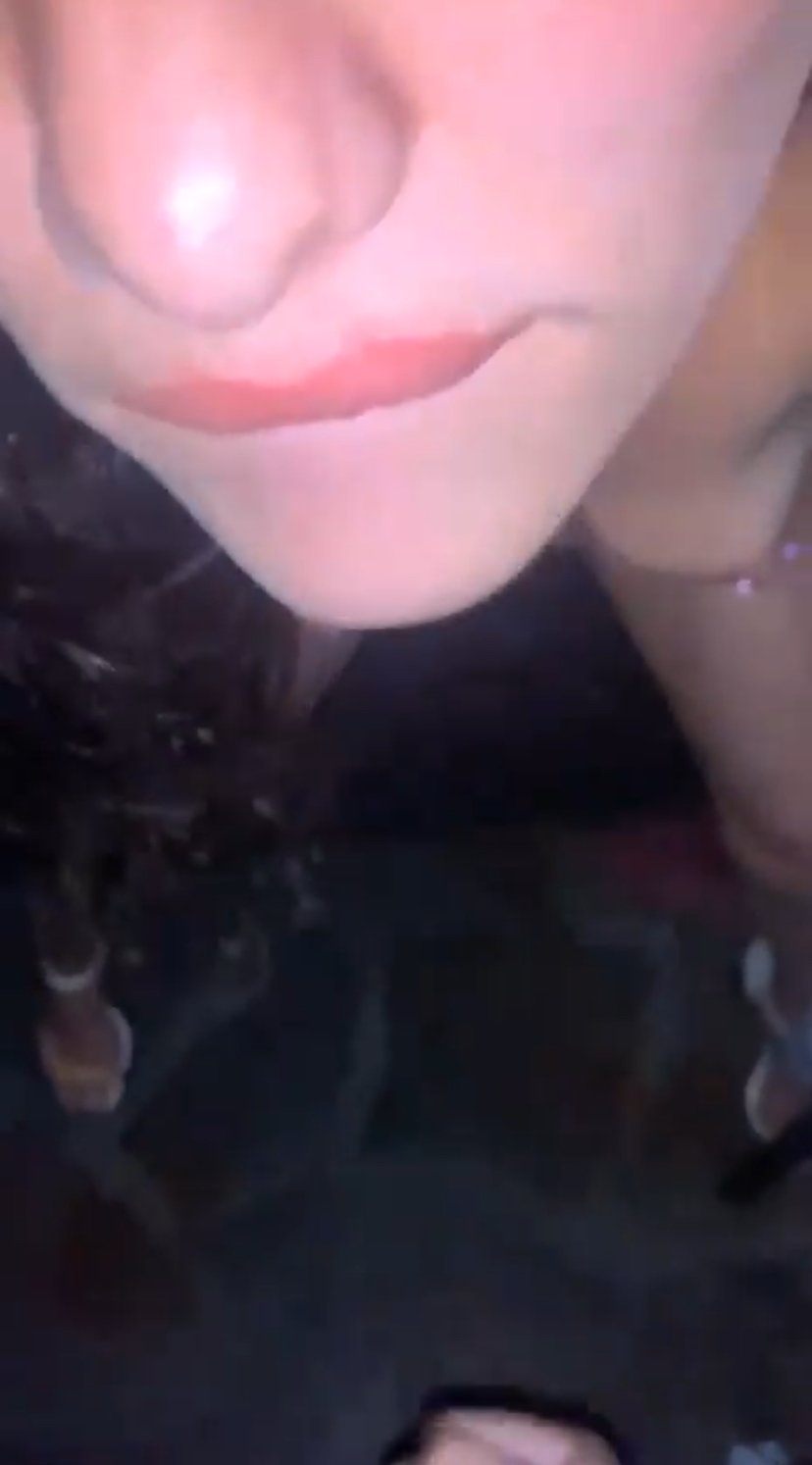 Vazou Esposa Gostosa No Swing Dando pra Desconhecido e Mamando o Corninho #lp25qmAr