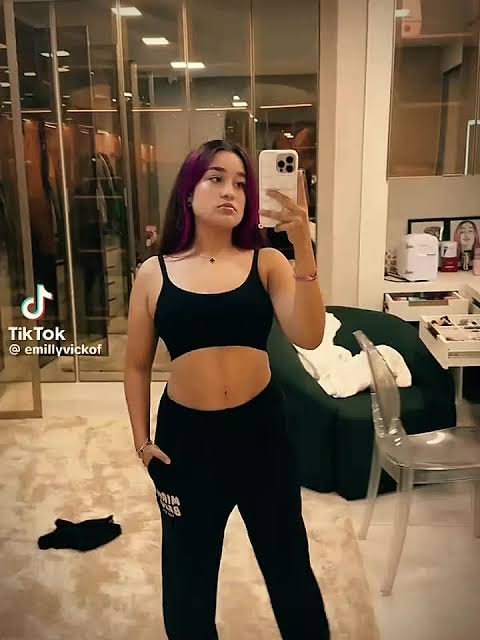 Emilly gostosa #r7zcAvX4