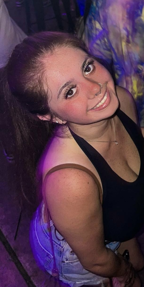 Texas State freshman encourages girls to flash their titties like she did on camera #b64WAf6E