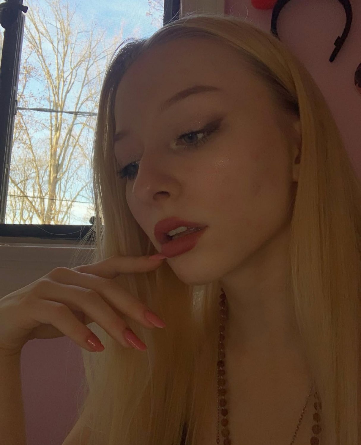 blonde bitch bella #Fs4a0M00