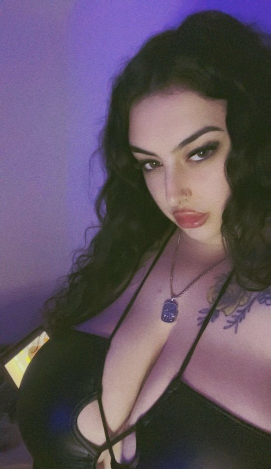 British teen Thalia massive tits #gNMpxVQR